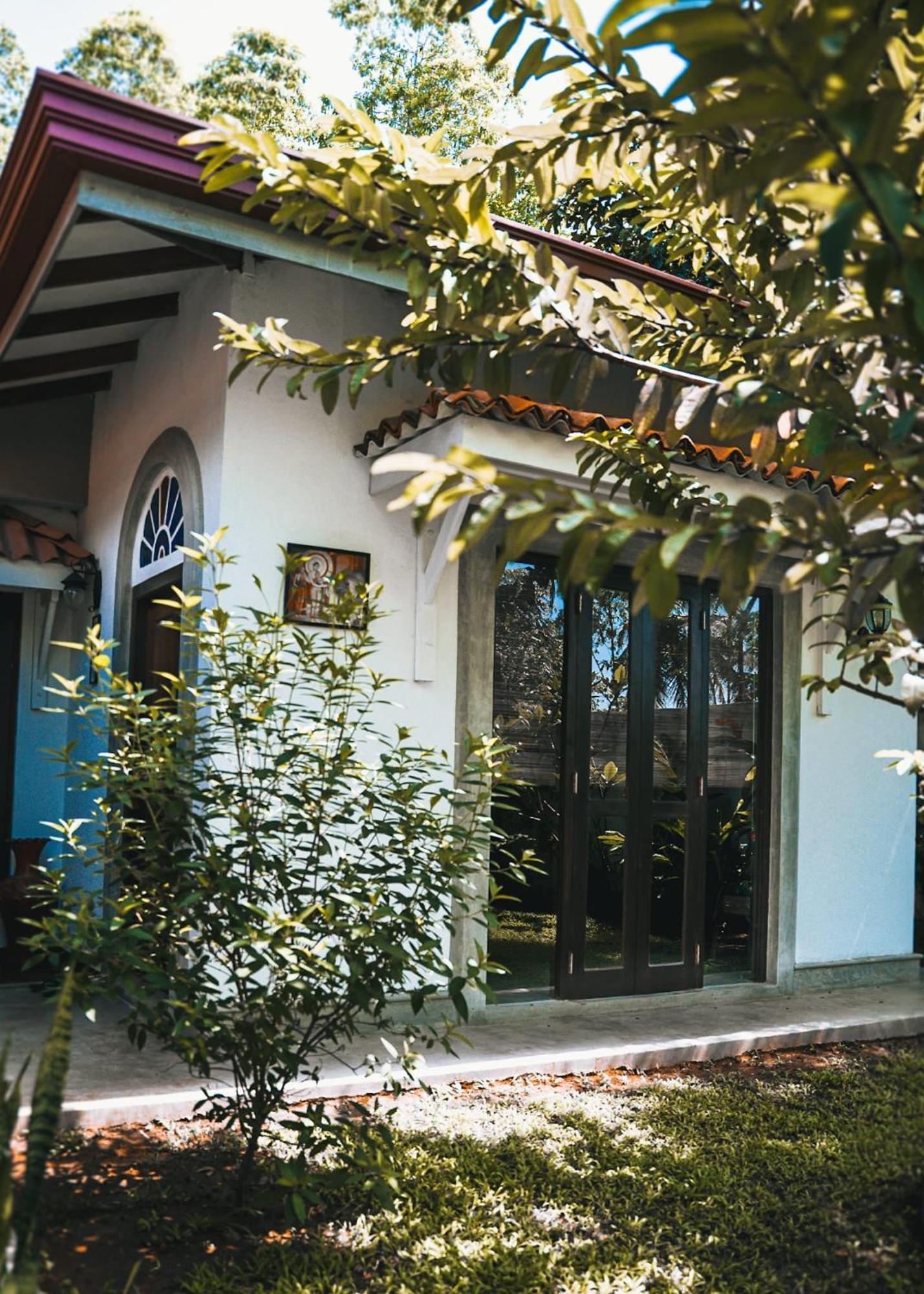 Villa Ali Unawatuna Exteriör bild